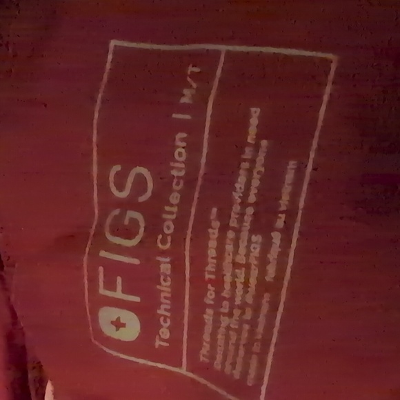 Figs Scrub Set - Picture 4 of 5